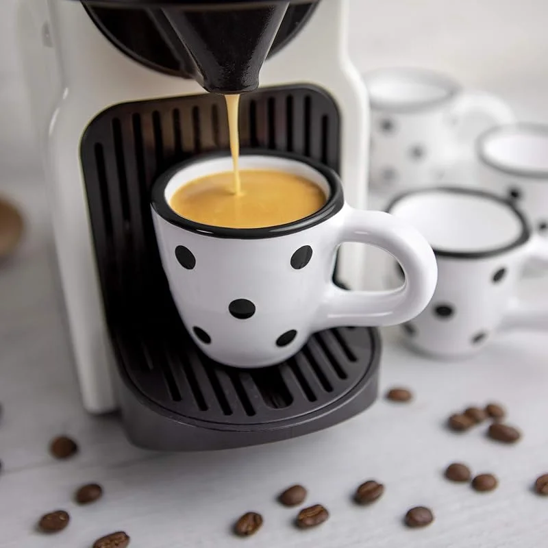 Visita la tienda de City to Cottage City to Cottage® Cerámica en Negro y Blanco, Diseño de Lunares, Hecha y Pintada a Mano, Cerámica Esmaltada 2oz, 60ml, Set de 4 Tazas de Café Espresso, Regalo — Adviento y mesa