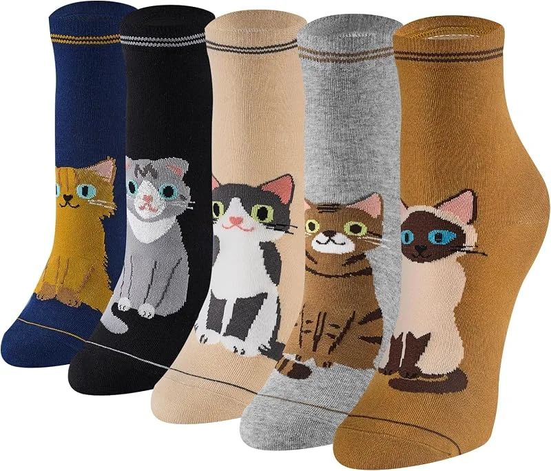 Visita la tienda de Niorasen Niorasen Calcetines Mujer Divertidos de Algodón 5 Pack, Calcetines de Navidad con motivos de Gato y Animales, Calcetín Graciosos Coloridos y Originales, Regalo Creativo para Mujeres — Decoracion Navidad