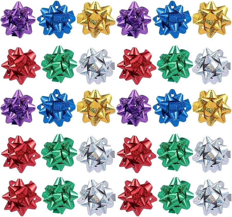 Pchnfei 50 lazos coloridos de regalo de 1 pulgada, mini lazos de Navidad, lazos metálicos de estrellas, regalos de fiesta, lazos adhesivos para regalos de vacaciones, lazos para el día de San Valentín — Envoltorio regalo