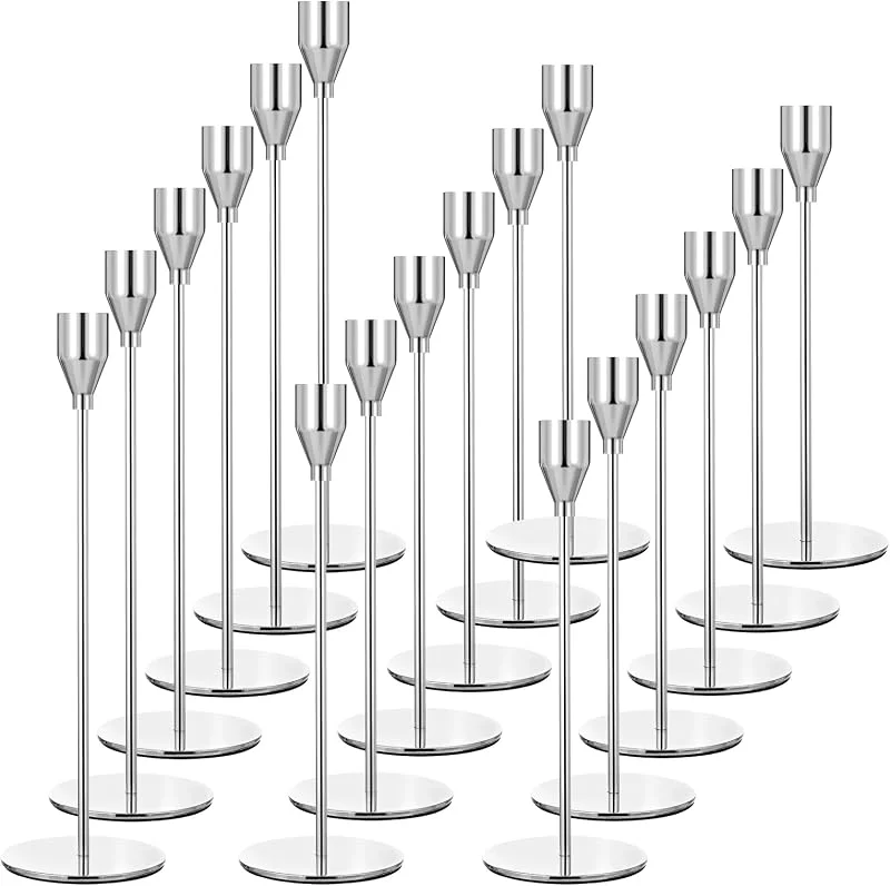 Visita la tienda de Pesonlook Juego de 18 candelabros plateados, candelabros de metal, candelabros altos para velas puntiagudas, candelabros para velas de 3, 4 pulgadas de grosor para bodas, salón, comedor (plata) — Cena a la luz de velas
